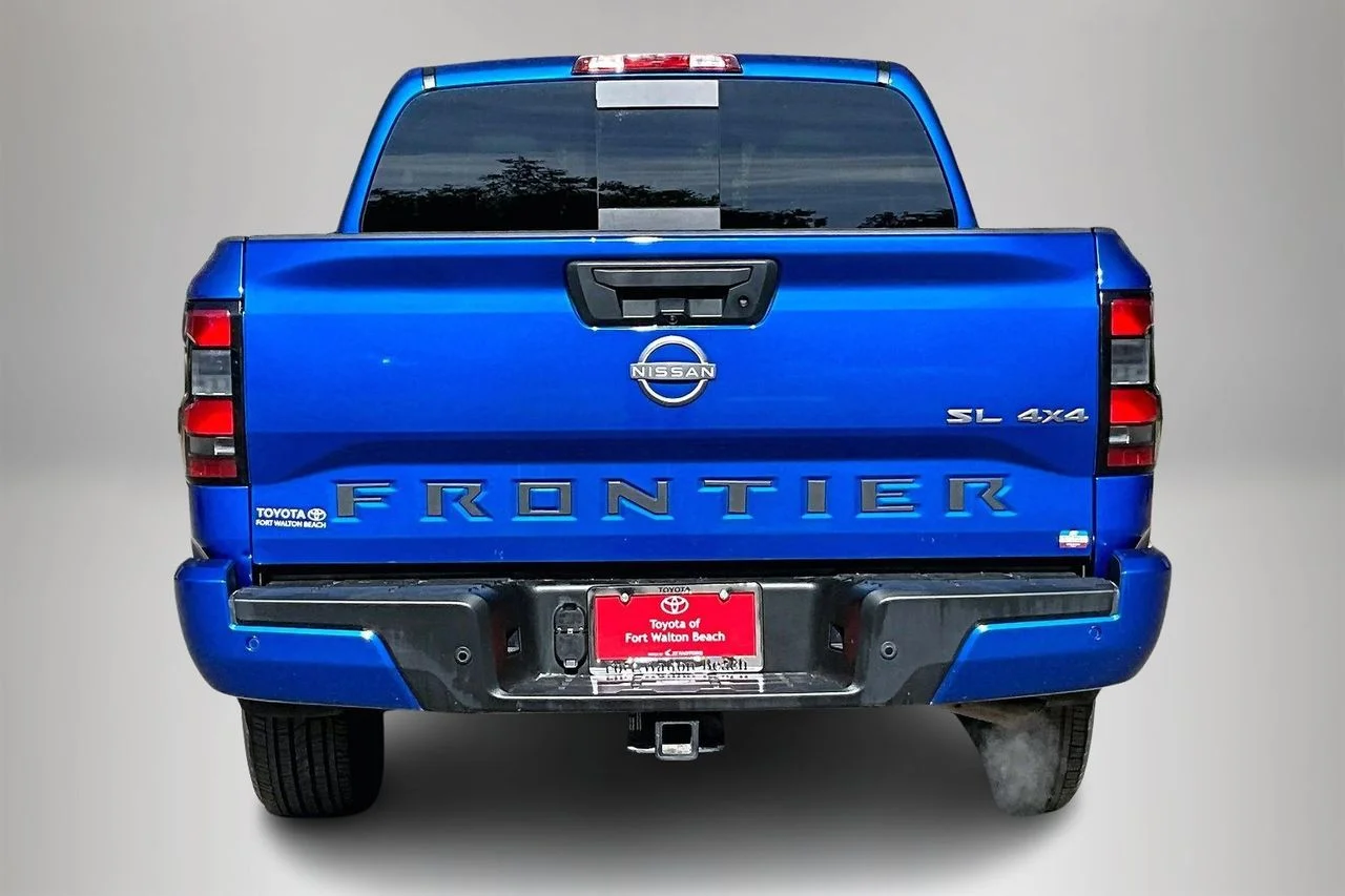 2024 Nissan Frontier SL - Photo 6