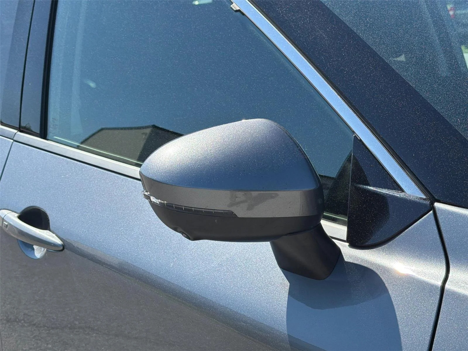 Used 2021 Gun Metallic Nissan SV image 31