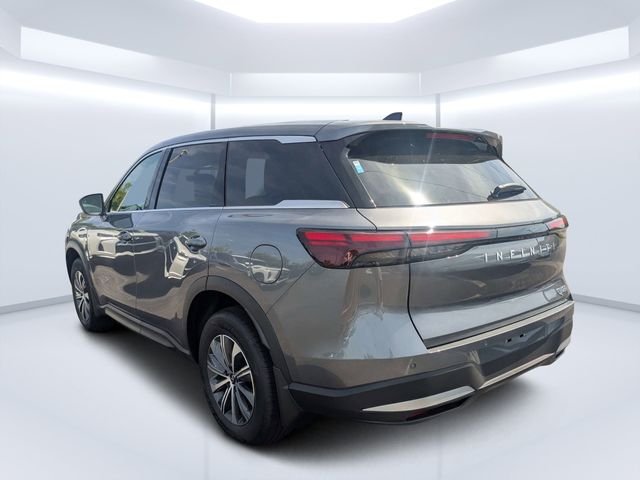 New 2027 GRAPHITE SHADOW INFINITI Pure FWD image 5