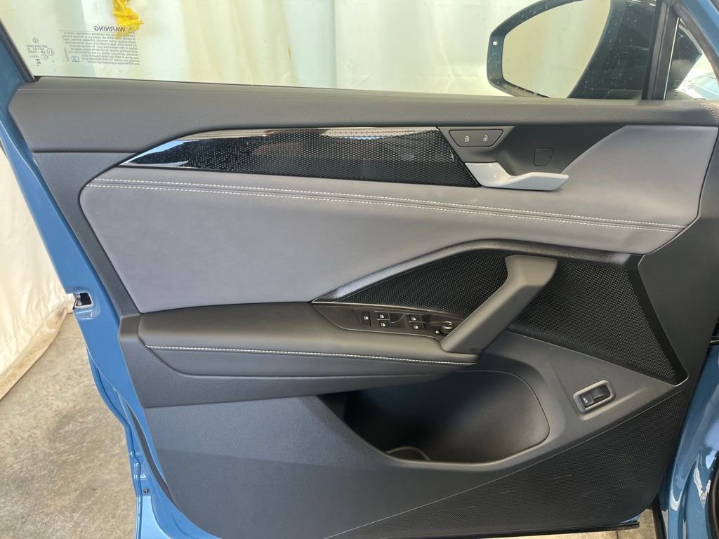 2026 Volkswagen Tiguan SE R-LINE BLACK - Photo 9