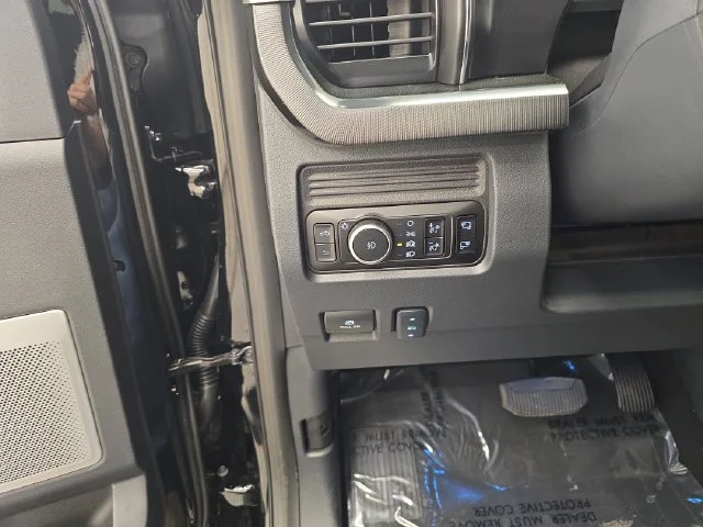 New 2027 Agate Black Metallic Ford F-450® Platinum® image 43