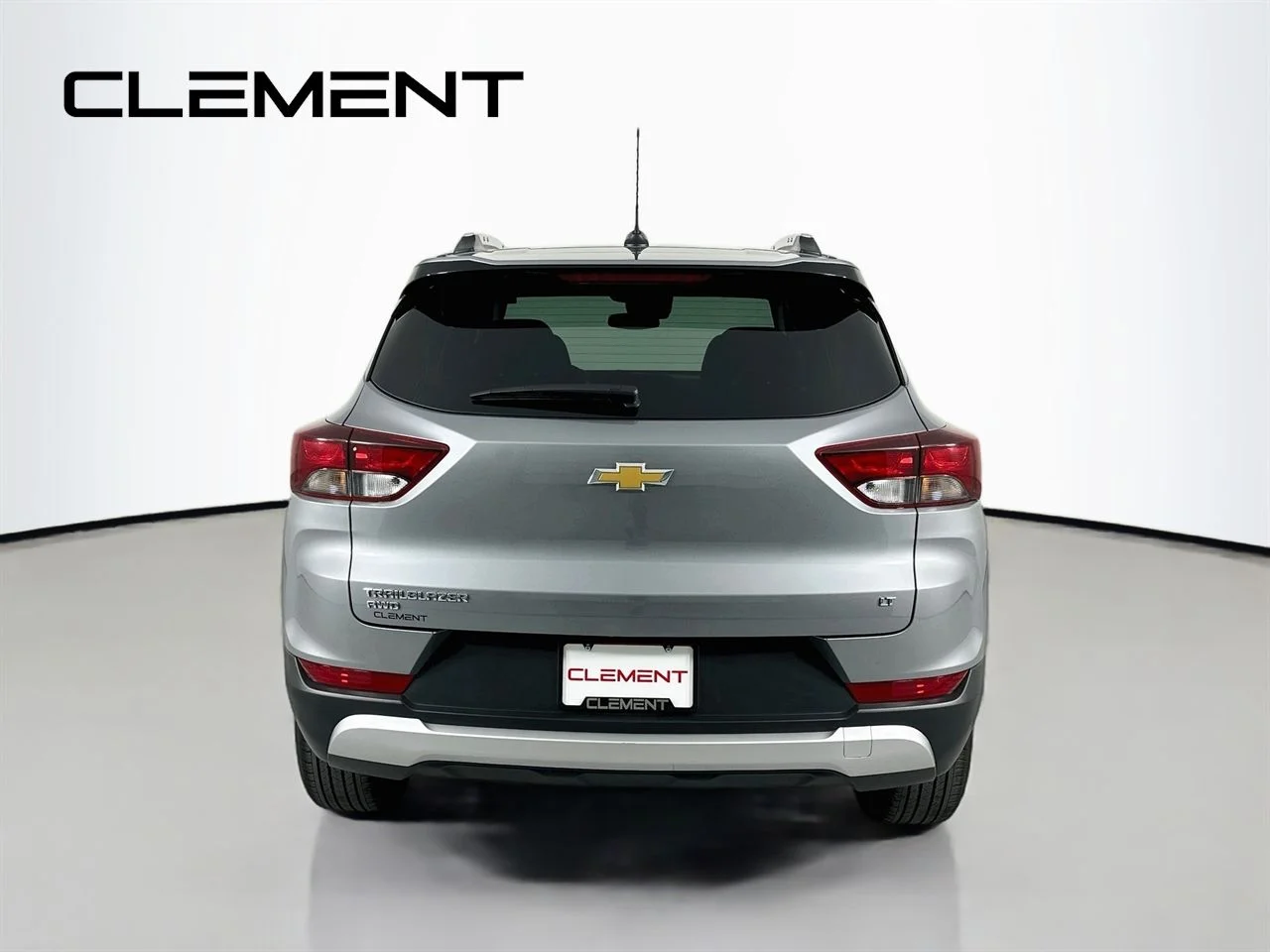Used 2025 Sterling Gray Metallic Chevrolet LT image 8