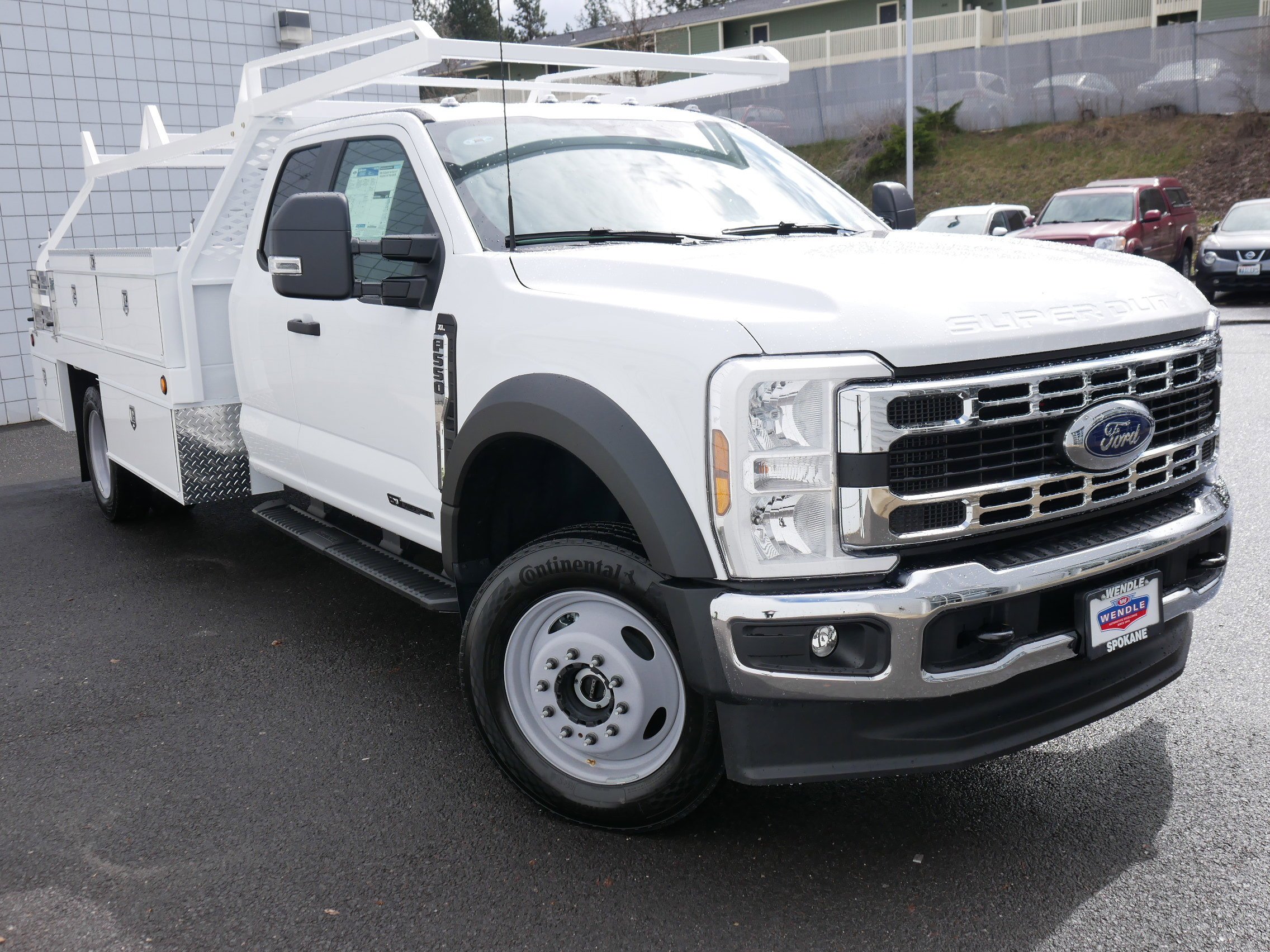 New 2025 Oxford White Ford F-550® XL image 28