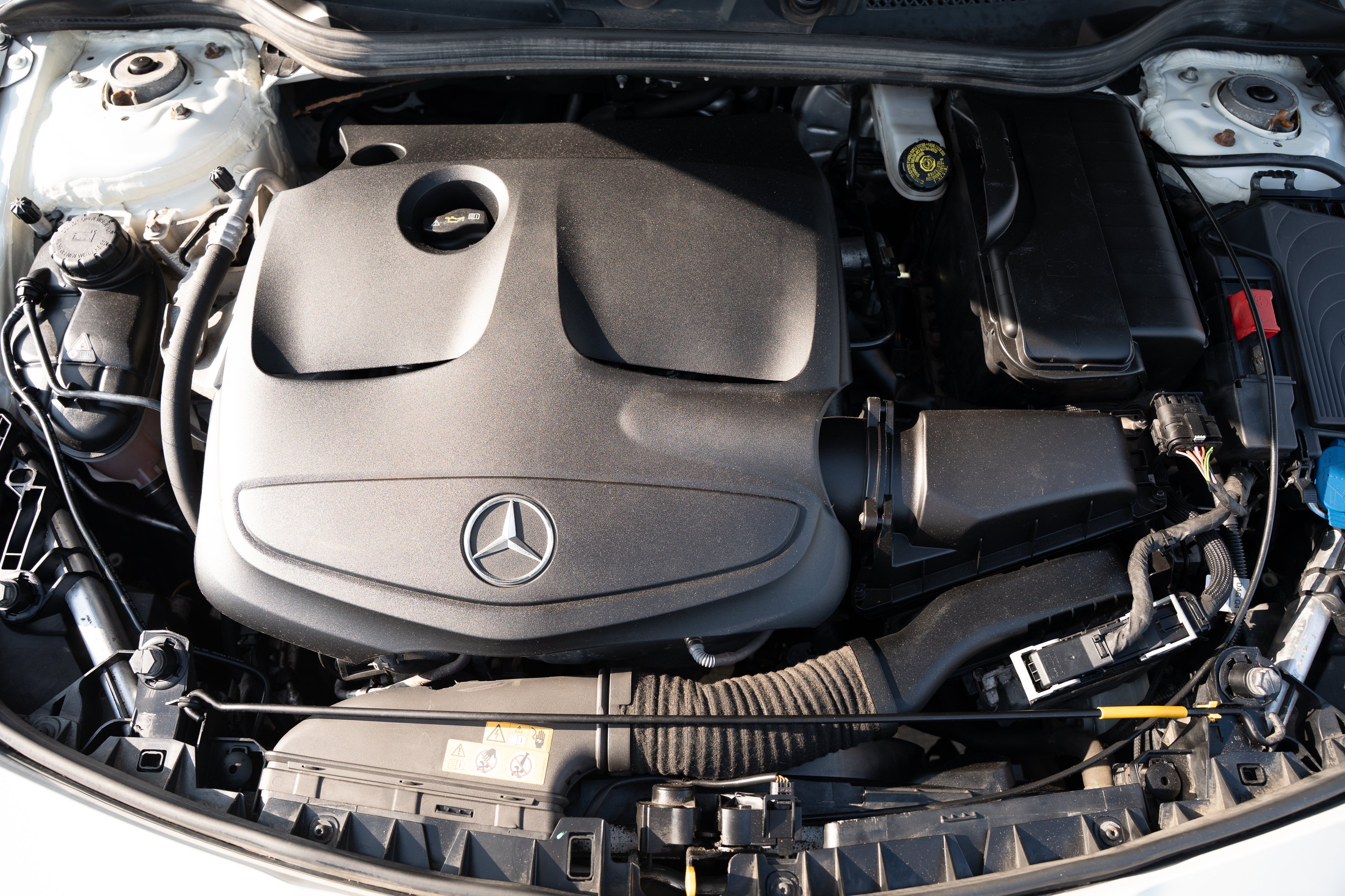 Used 2017 Cirrus White Mercedes-Benz CLA 250 image 26