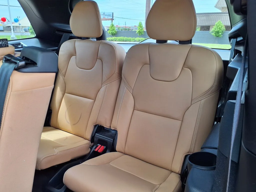 Certified Used 2024 Blue Volvo Ultimate image 20