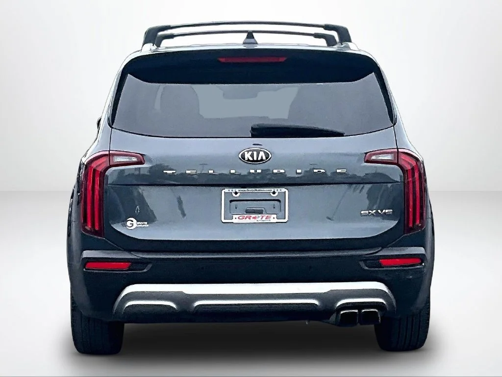 Used 2020 Gray Kia SX image 4