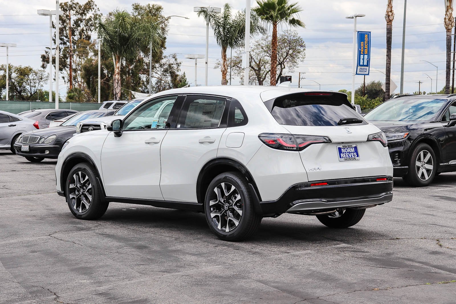New 2027 Platinum White Pearl Honda EX-L 2WD CVT image 4