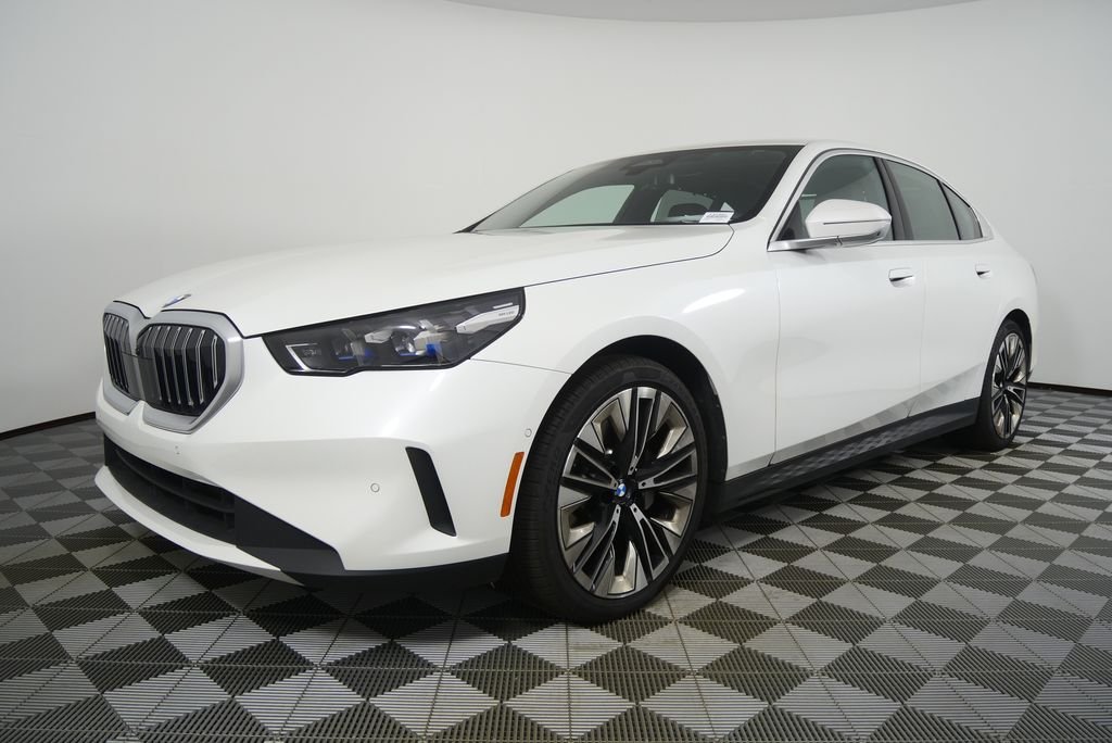 Certified Used 2025 Mineral White Metallic BMW 530i image 7