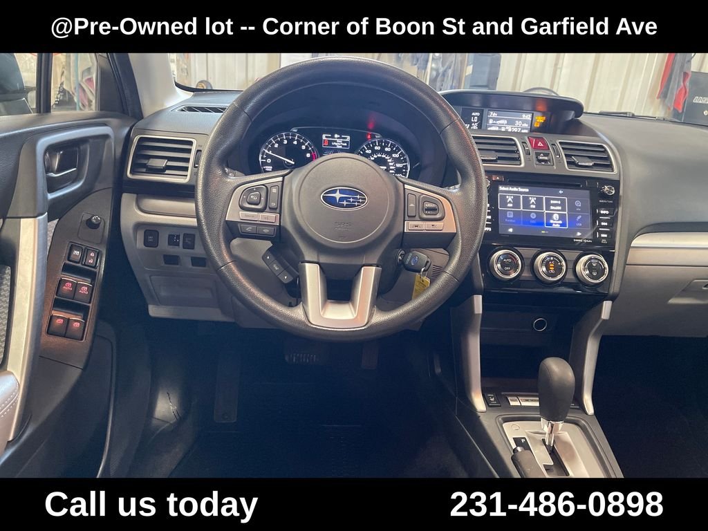 Used 2018 Gray Subaru 2.5i Premium image 24