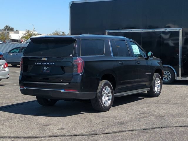 2026 Chevrolet Suburban LT - Photo 8