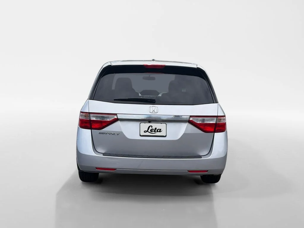 Used 2026 Ruby Flare Pearl Toyota XSE image 5