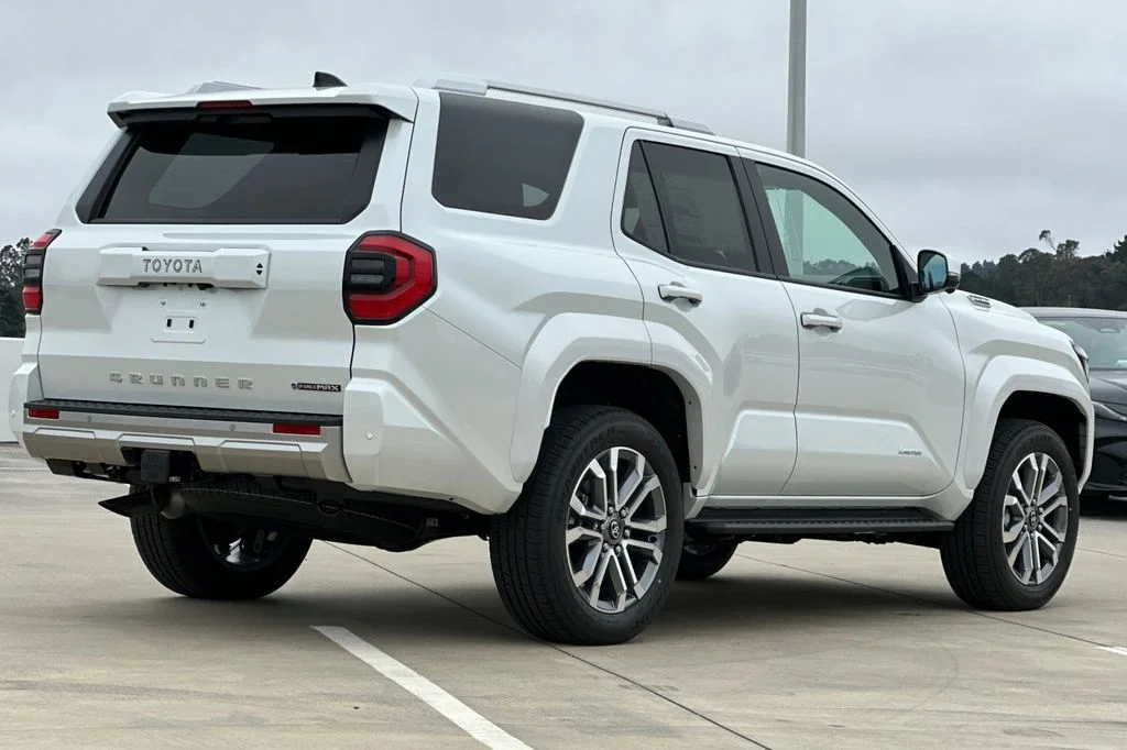 New 2026 Wind Chill Pearl <sup>1</sup> Toyota 4Runner Limited image 4