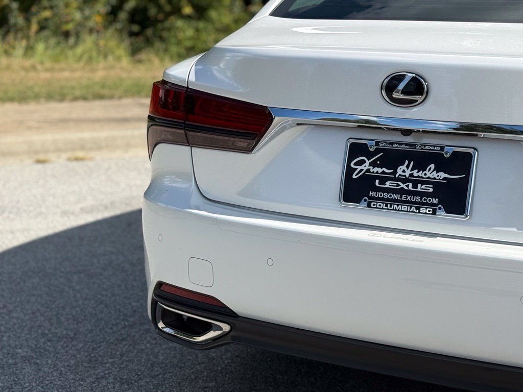 Used 2023 White Lexus 500 image 12