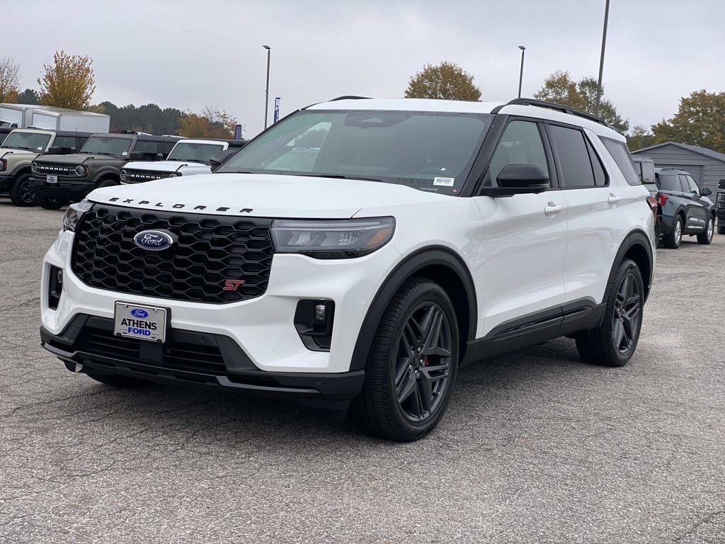New 2026 Star White Metallic Tri-Coat Ford ST image 7