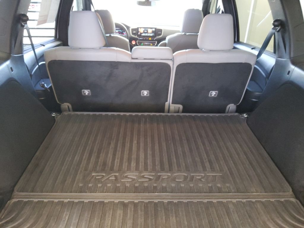 Used 2019 Gray Honda Elite image 30