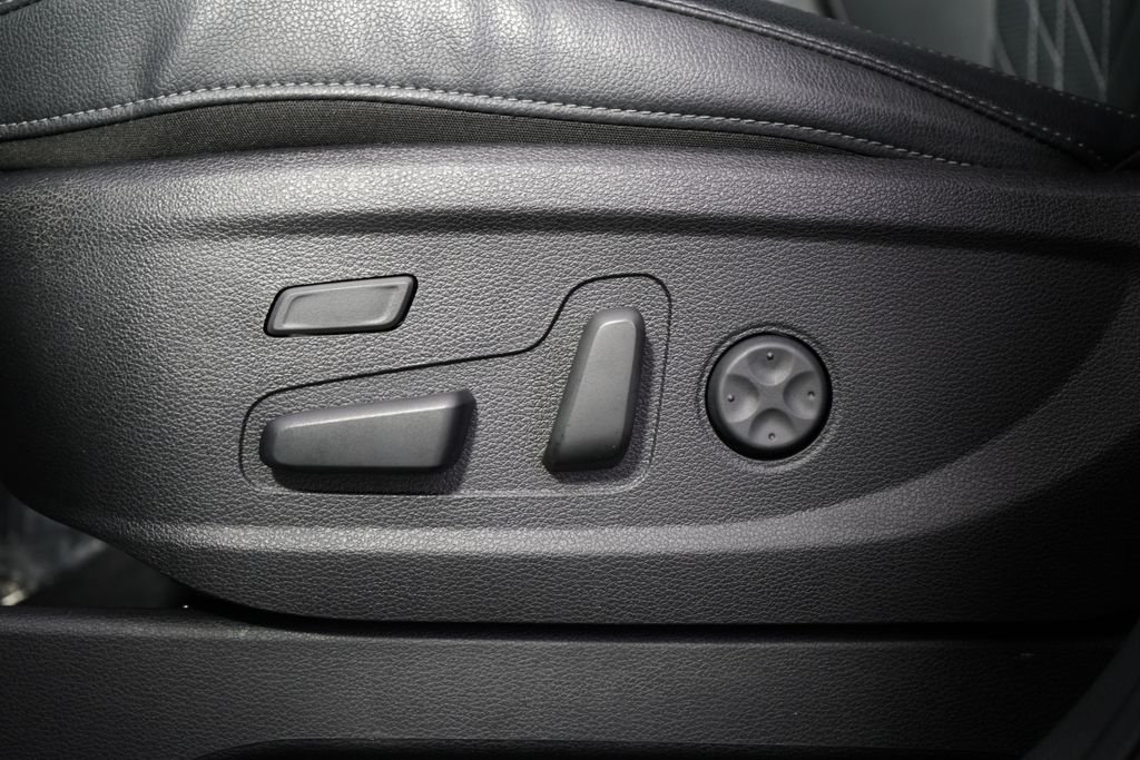 Used 2025 Gray Kia SX X-Line image 6