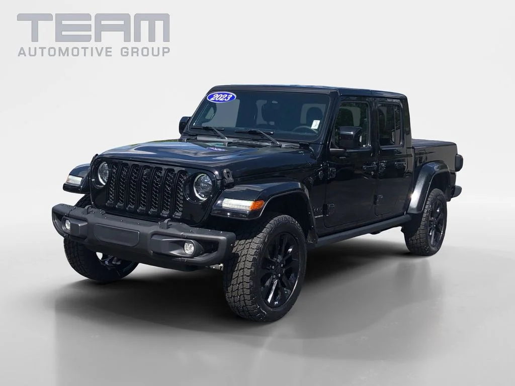 Used 2023 Black Jeep Overland image 3