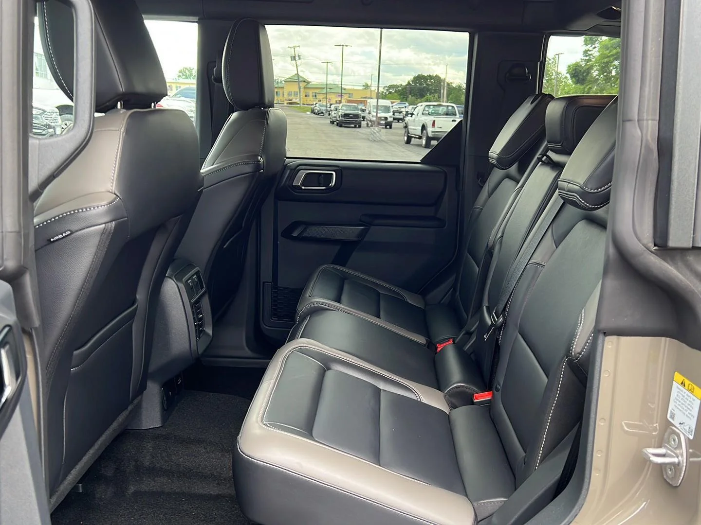 Used 2025 Marsh Gray Ford Outer Banks image 18
