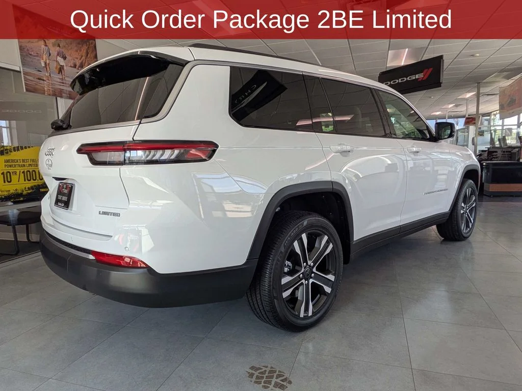 New 2027 Bright White Clear-Coat Paint Jeep Limited image 6