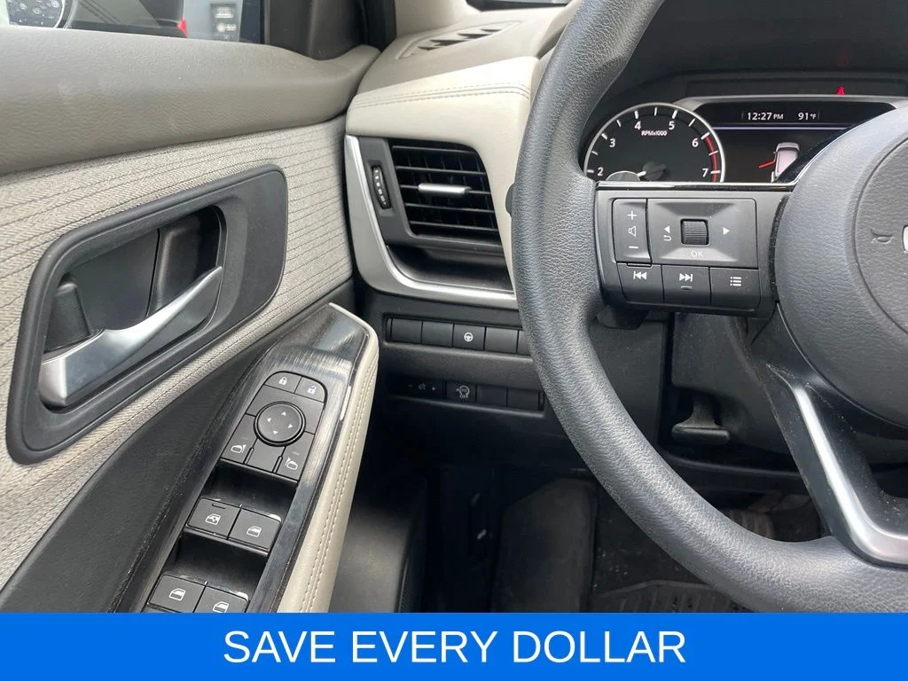 Used 2023 White Nissan SV image 12