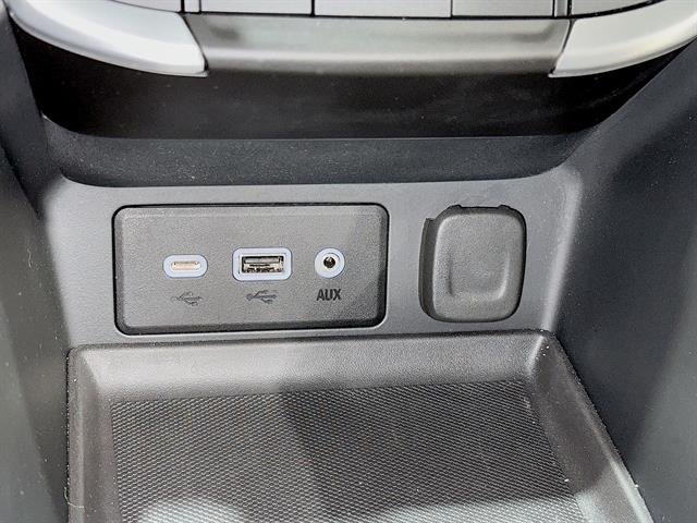 Used 2024 Ebony Twilight Metallic GMC SLE image 32