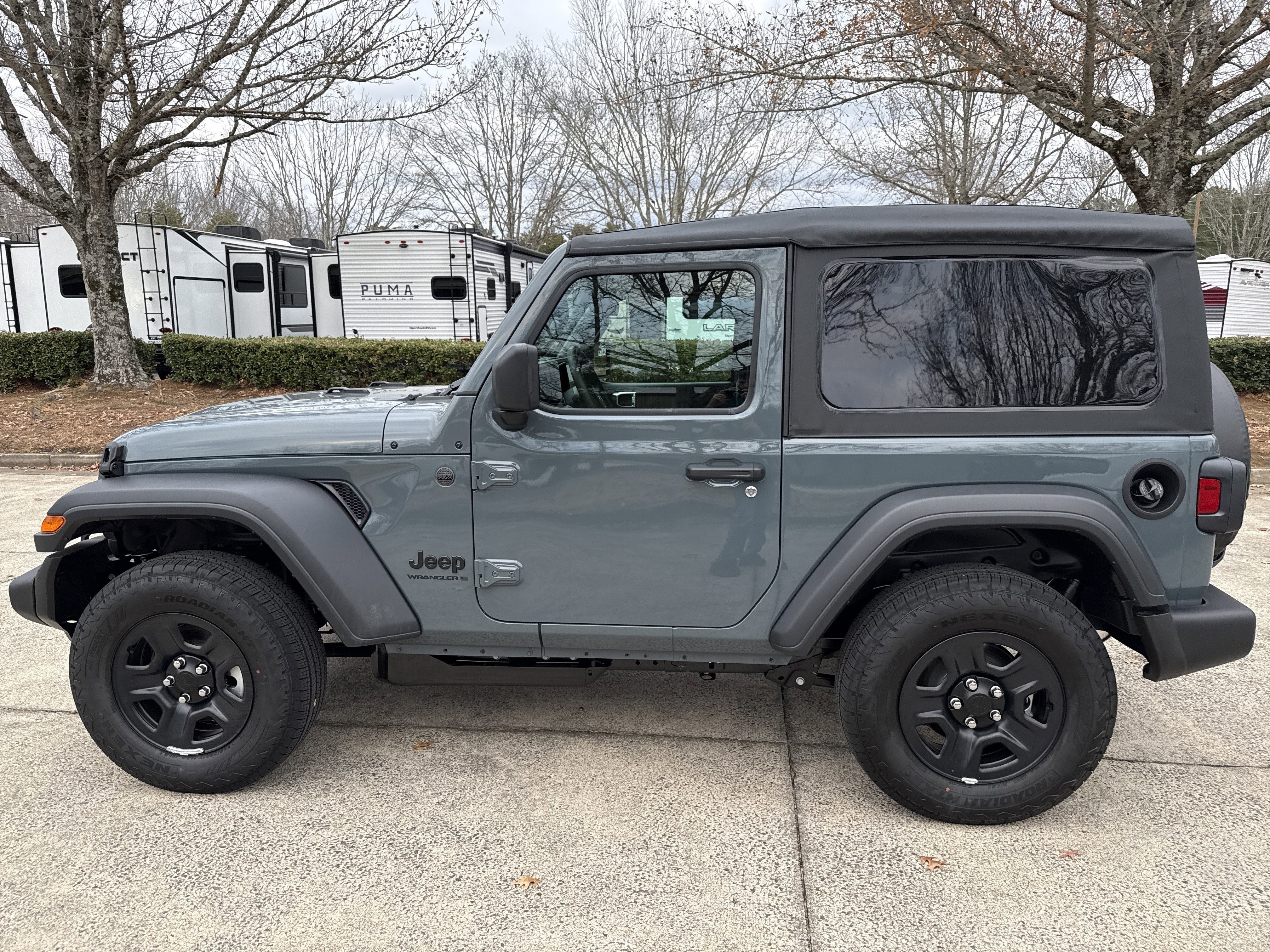 New 2026 Anvil Clear-Coat Exterior Paint Jeep Sport image 4
