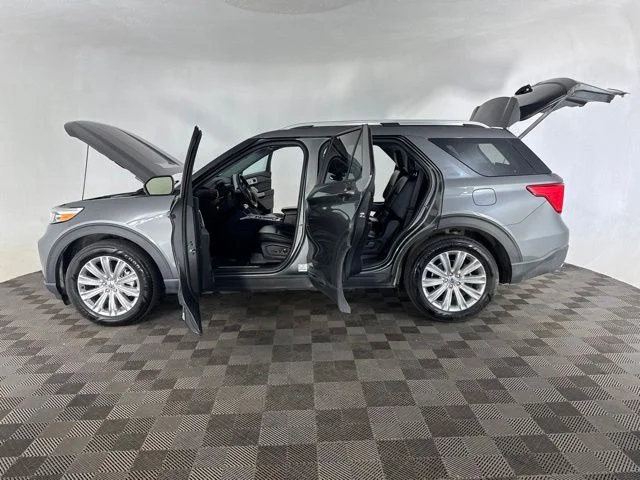 Used 2023 Gray Ford Limited image 11