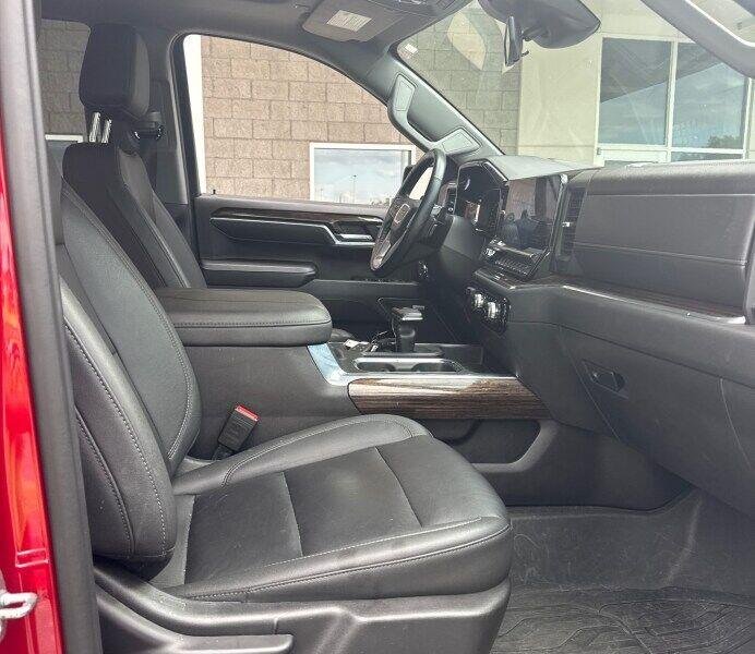 Used 2023 Volcanic Red Tintcoat GMC Elevation image 9