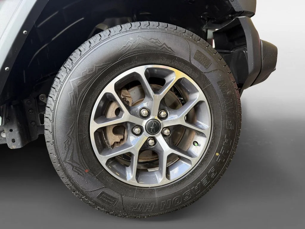 Used 2024 Gray Jeep Sport S image 8