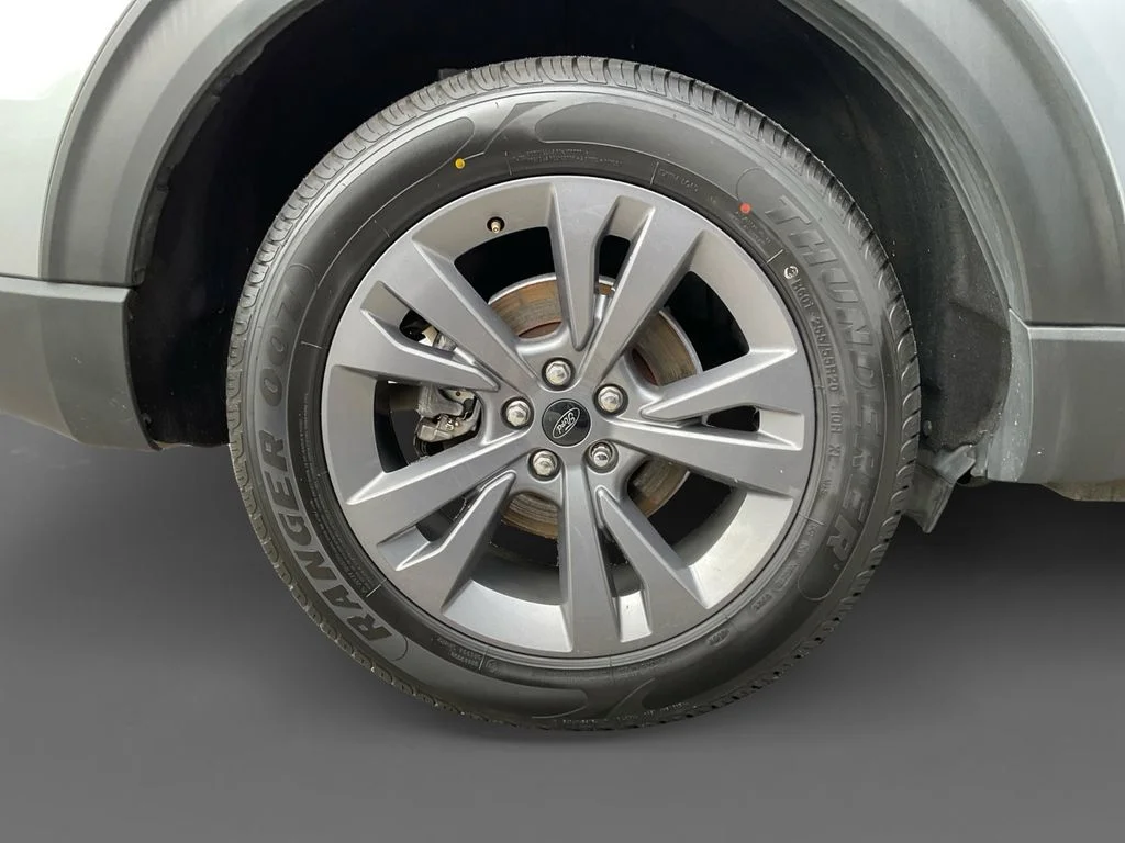 Used 2022 Silver Ford XLT image 8