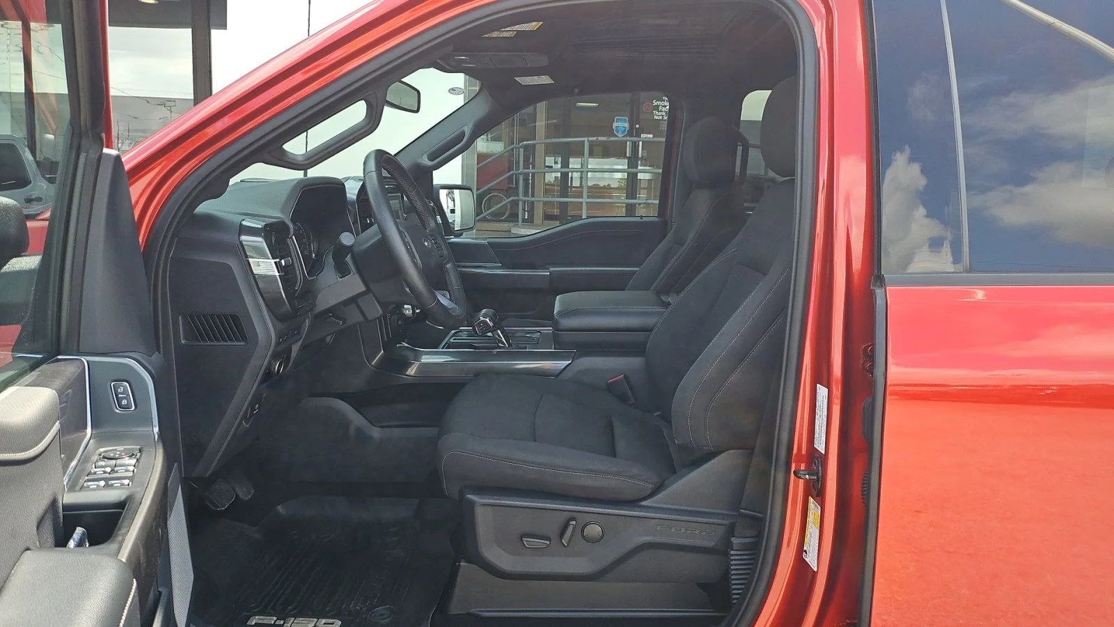 Used 2023 Red Ford XLT image 13