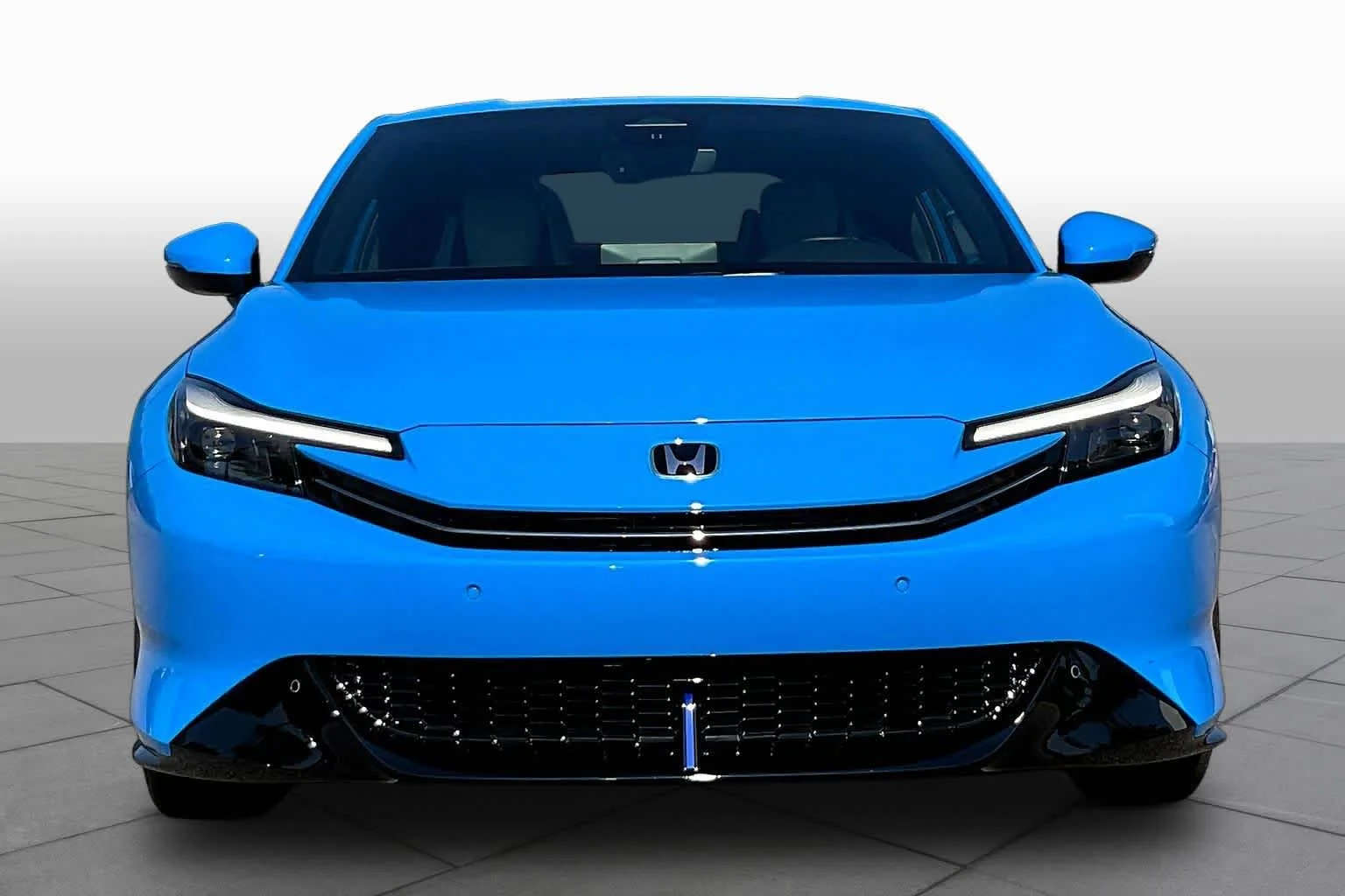 Used 2026 Boost Blue Pearl Honda  image 4