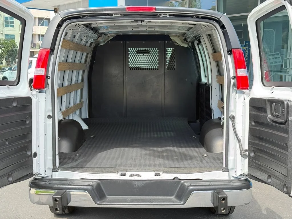 Used 2025 Summit White GMC Work Van image 13
