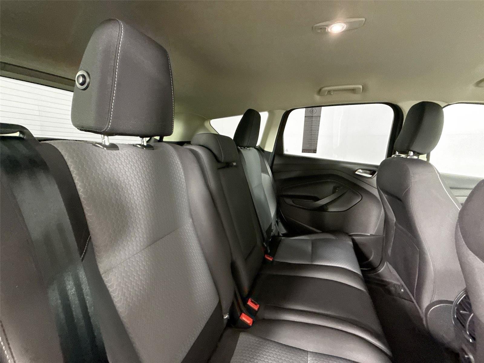 Used 2018 Ingot Silver Ford SE image 38
