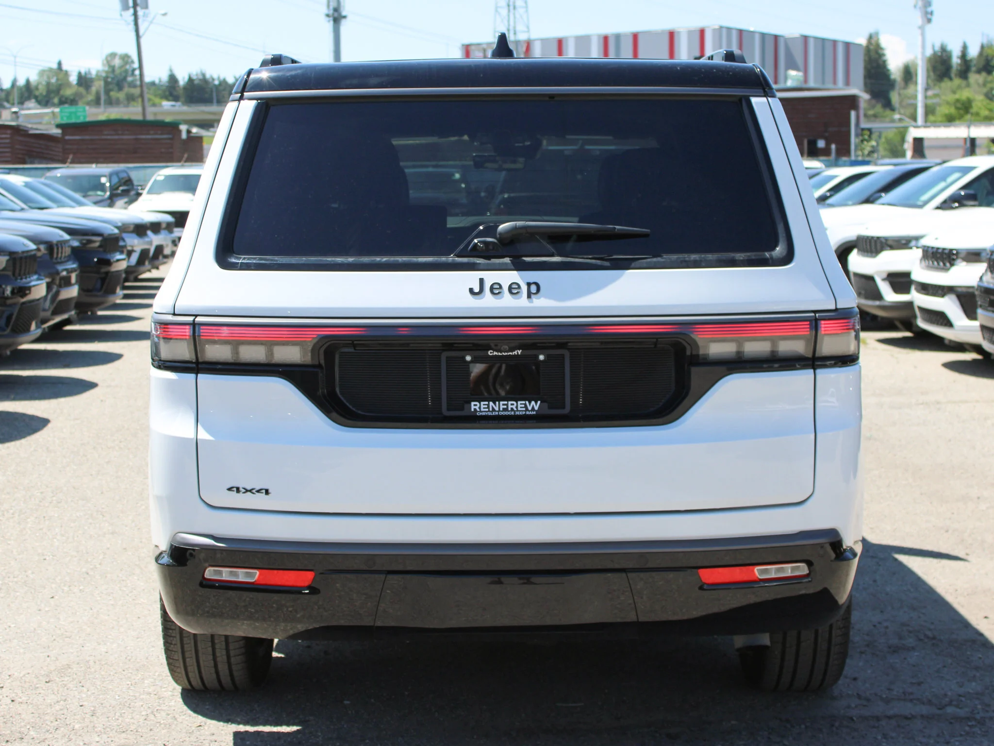 Used 2026 White Jeep Summit Obsidian* image 3
