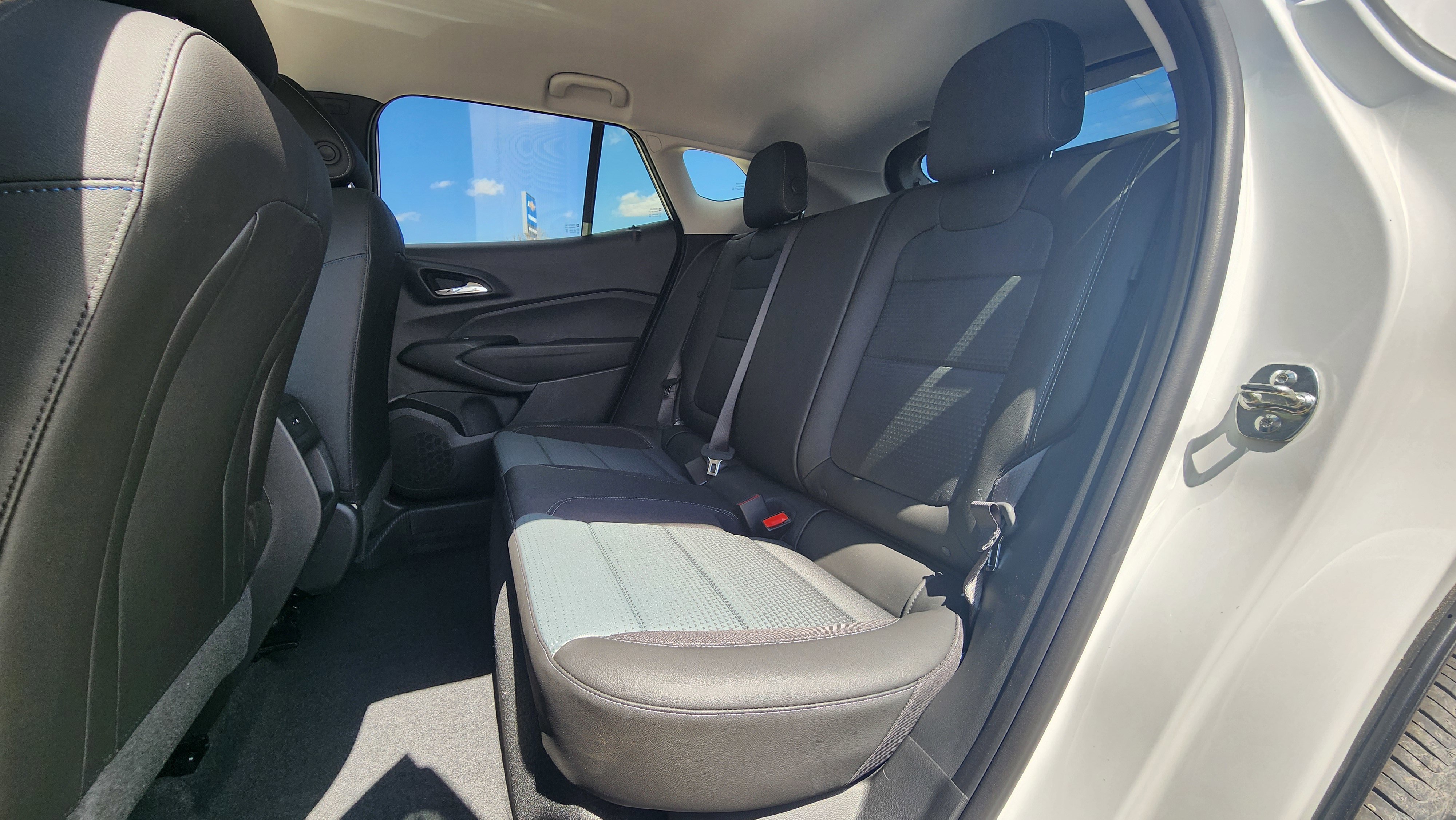 New 2026 Summit White Chevrolet LT image 21