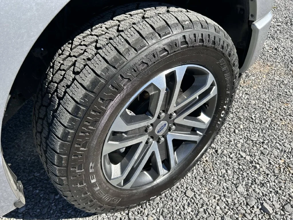 Used 2021 Silver Ford XL image 33