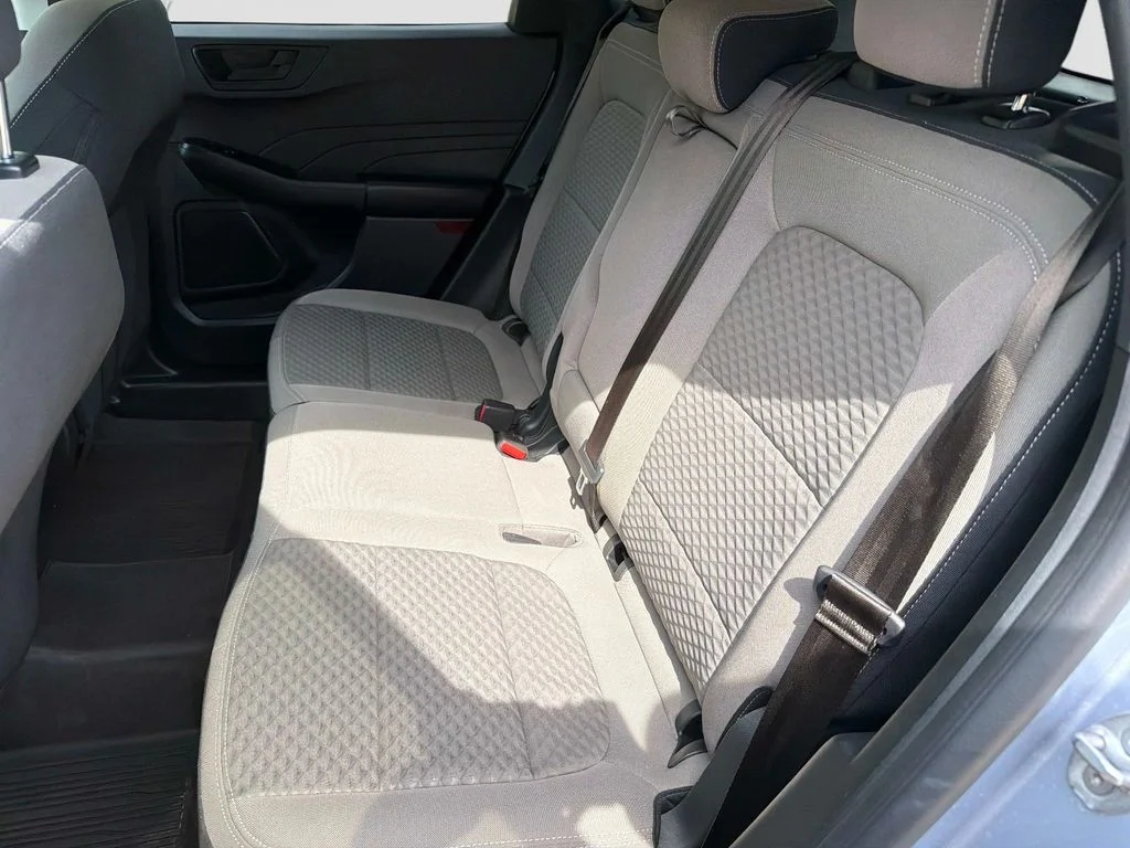 Used 2022 Blue Ford SE image 14