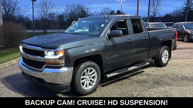 Used 2018 Graphite Metallic Chevrolet LT image 3