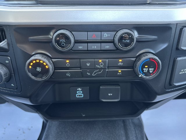 New 2026 Oxford White Ford F-250® XL image 25
