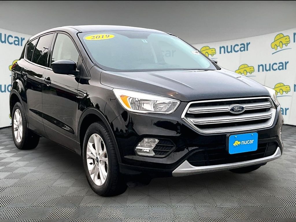 Used 2019 Black Ford SE image 1