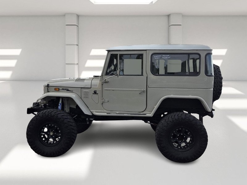Used 1973  TOYOTA FJ40 image 2