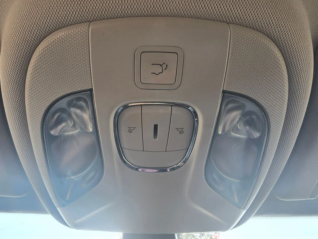 Certified Used 2018 Gray Jeep Limited image 36