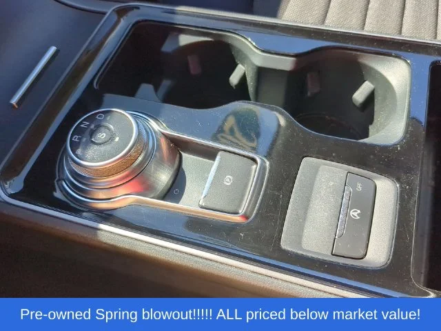 Used 2020 Black Ford SE image 33