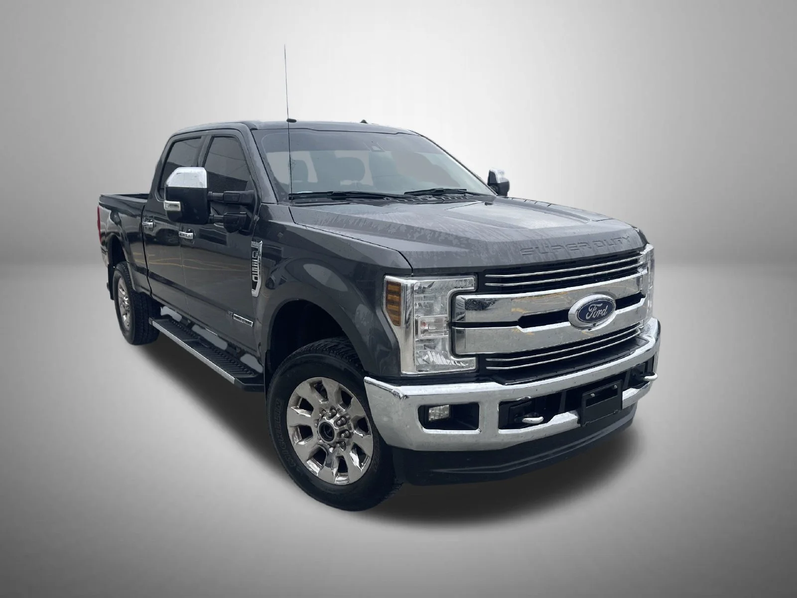 Used 2018 Gray Ford Lariat image 3