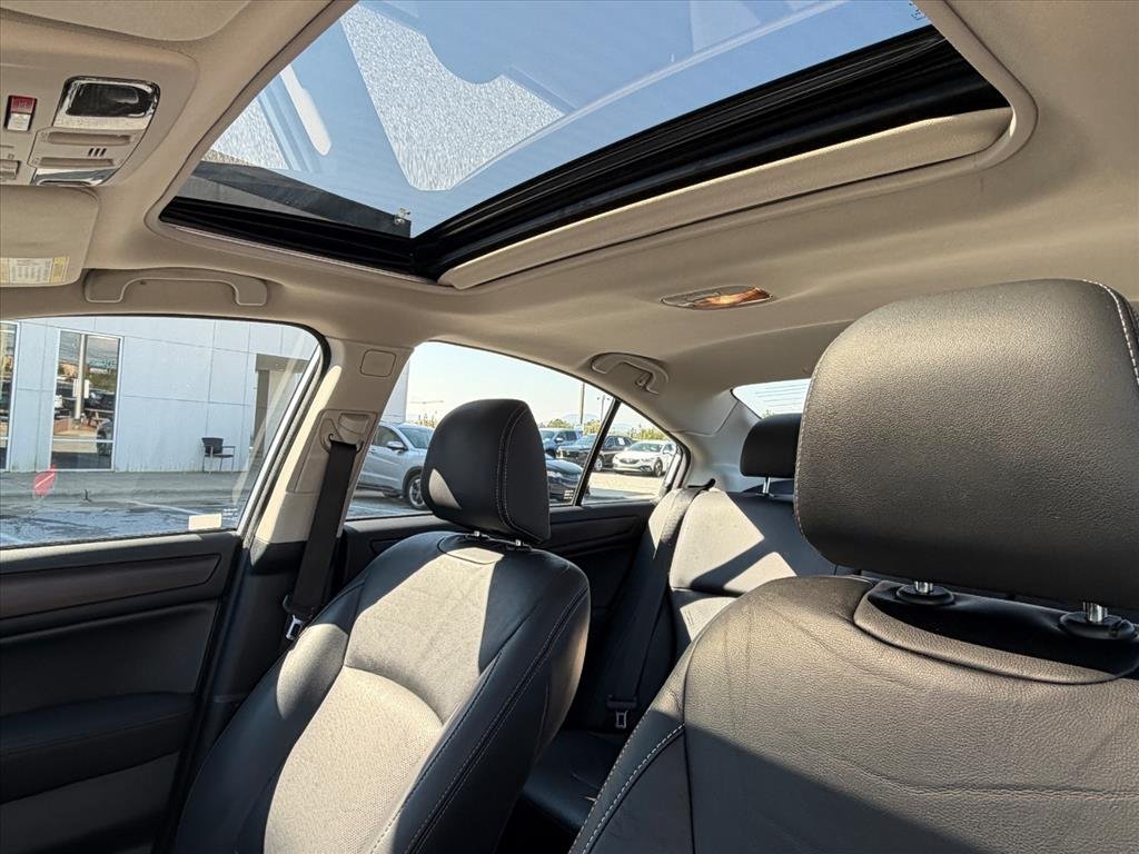 Used 2016 Ice Silver Metallic Subaru 3.6R Limited image 9