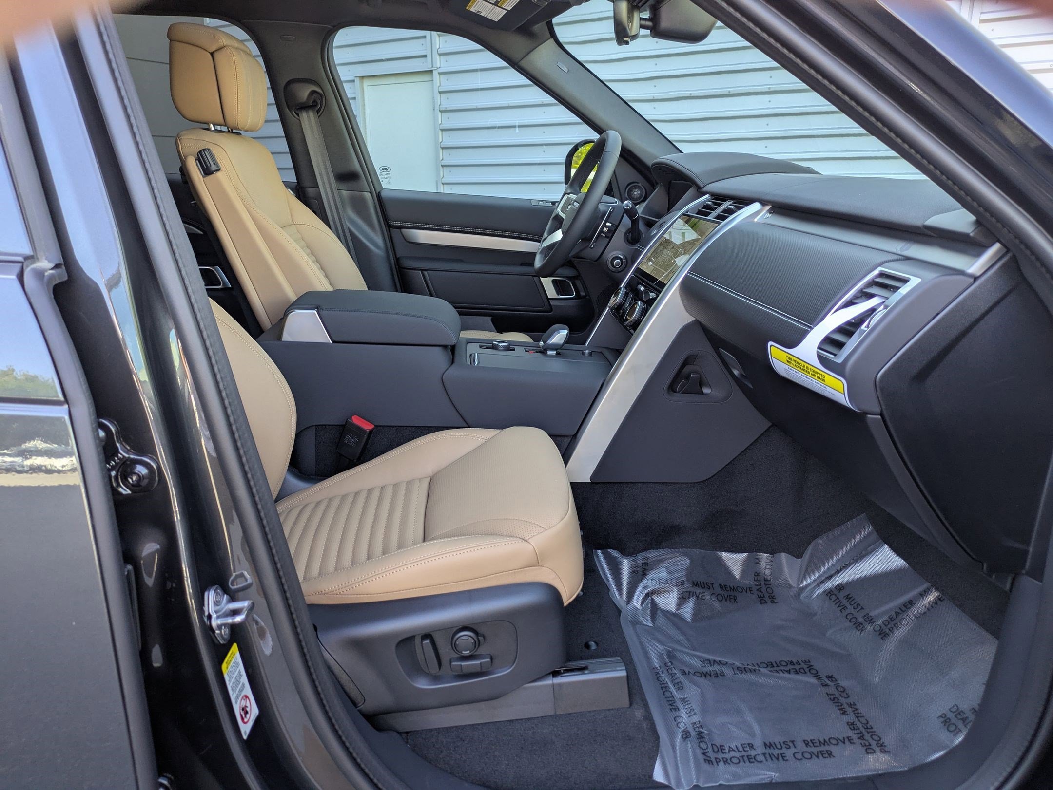New 2026 Carpathian Grey Land Rover Gemini Edition image 29