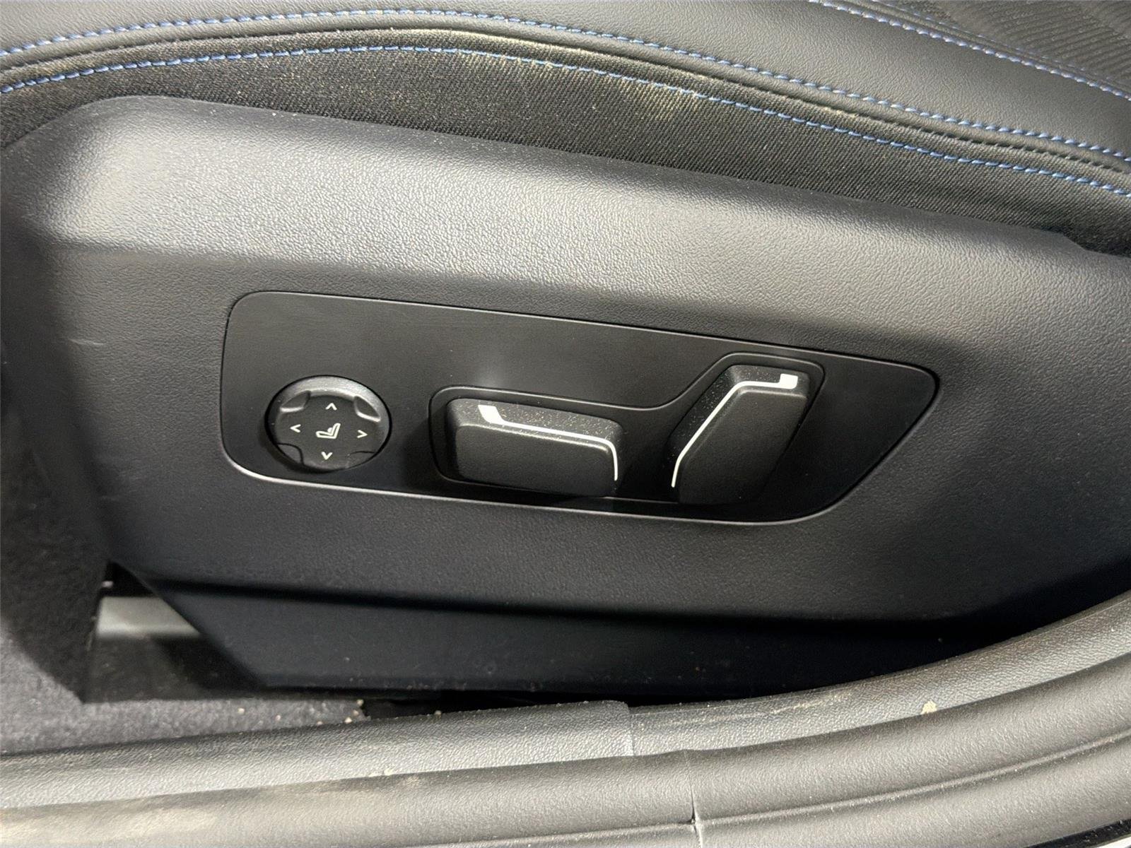 2026 BMW 5 Series 530i - Photo 20
