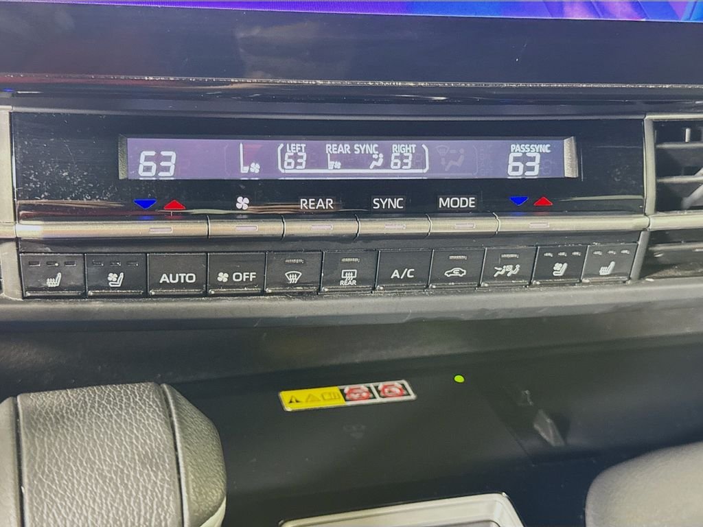 Used 2025 Wind Chill Pearl Toyota Platinum image 16