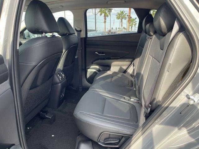2025 Hyundai Tucson Limited - Photo 17